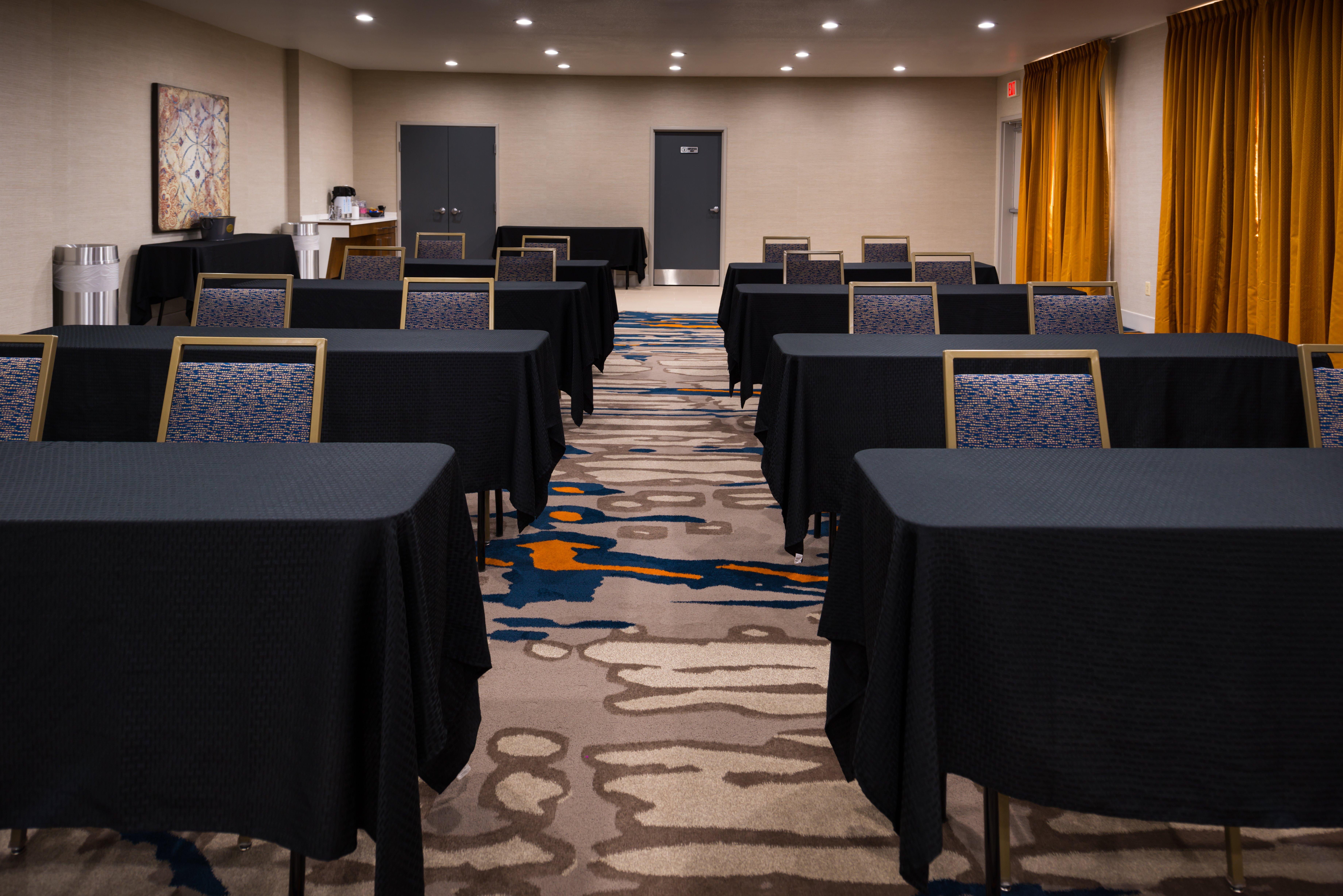 Holiday Inn Express & Suites Alamogordo Highway 54/70 By Ihg Buitenkant foto